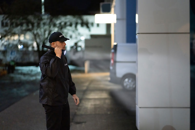 Spécialisés dans la sécurité des personnes et des biens, nous pouvons exercer tous types de missions : surveillance d'entreprises, sécurité évènementielle, gardiennage de zones et entrepots